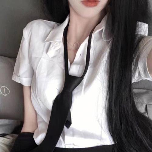 隐世狼女第一季