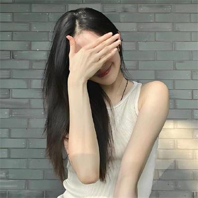 莉香：自称28岁的纯爱怪兽